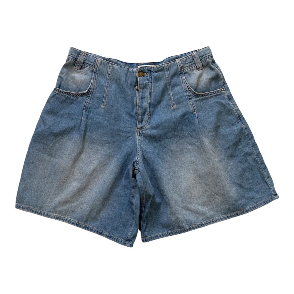 We The Free Free People Blue Denim Wide Leg Pleated Button Fly Shorts Size 32